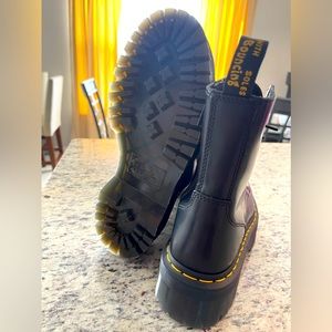 Dr. Martens Jadon Platform Boots US 7